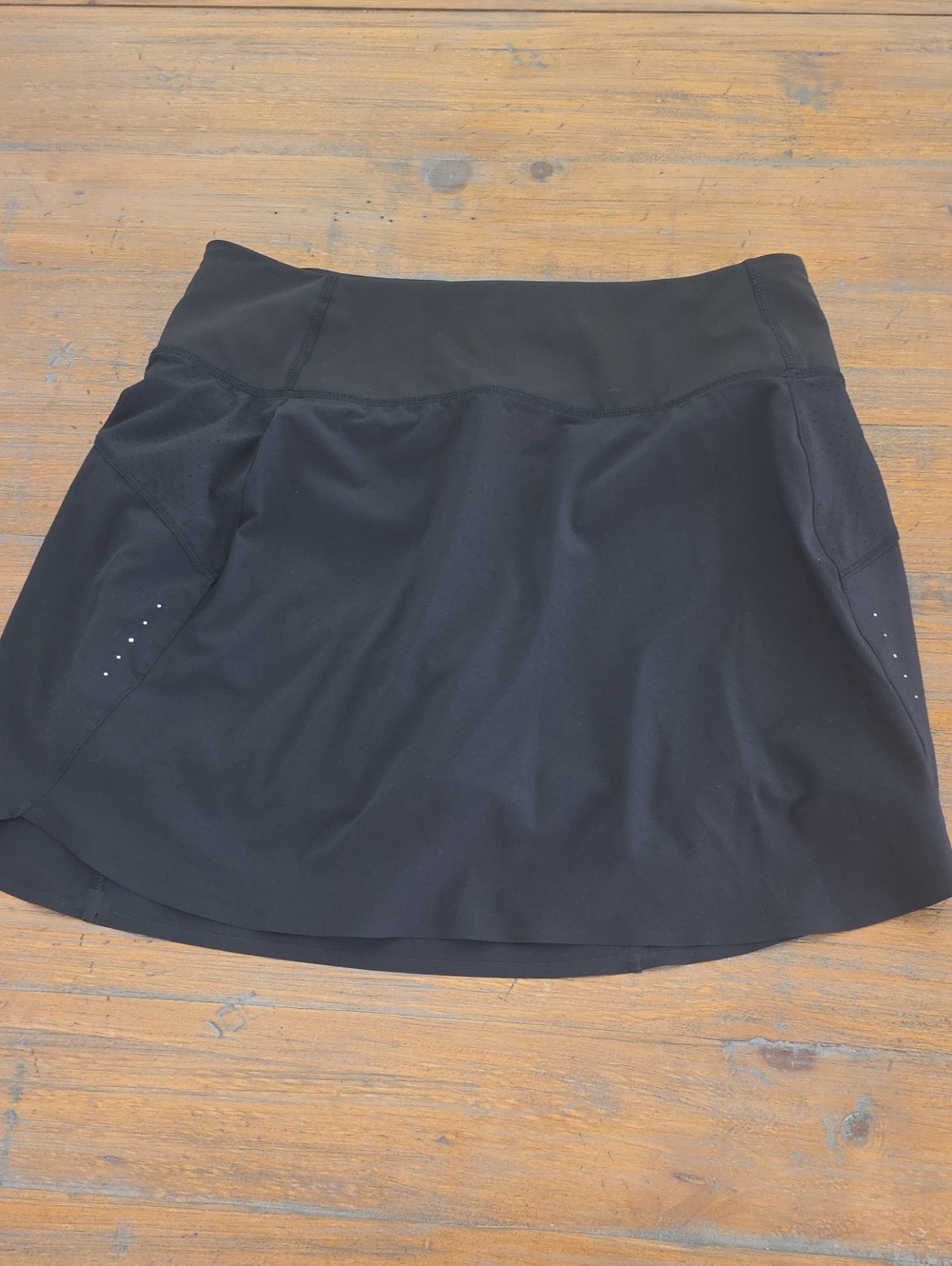 Athleta Run With It Skort, Black